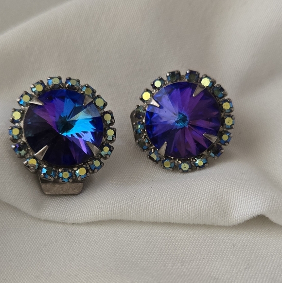 Vintage Rivoli Rhinestone Clip Earrings Aurora Borealis Blue Purple Stunning!! - Picture 2 of 4